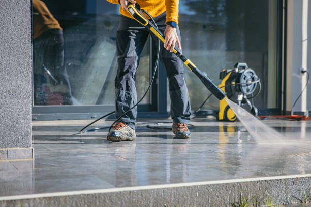Best Factory Floor Cleaning  in Bella Vista, CA